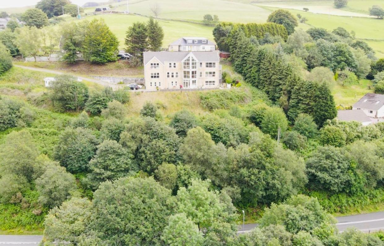 Rowan House Bed Breakfast Main House & Self Contained Self Catering Apartment Cymmer Zewnętrze zdjęcie
