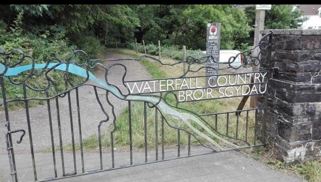Rowan House Bed Breakfast Main House & Self Contained Self Catering Apartment Cymmer Zewnętrze zdjęcie