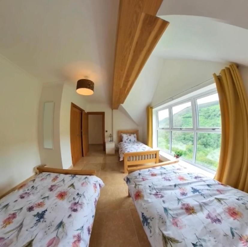 Rowan House Bed Breakfast Main House & Self Contained Self Catering Apartment Cymmer Zewnętrze zdjęcie